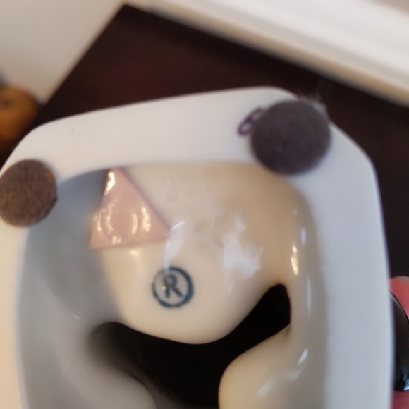 Royal Dux Bohemia Penguin Figure with Markings - Picture 9 of 10